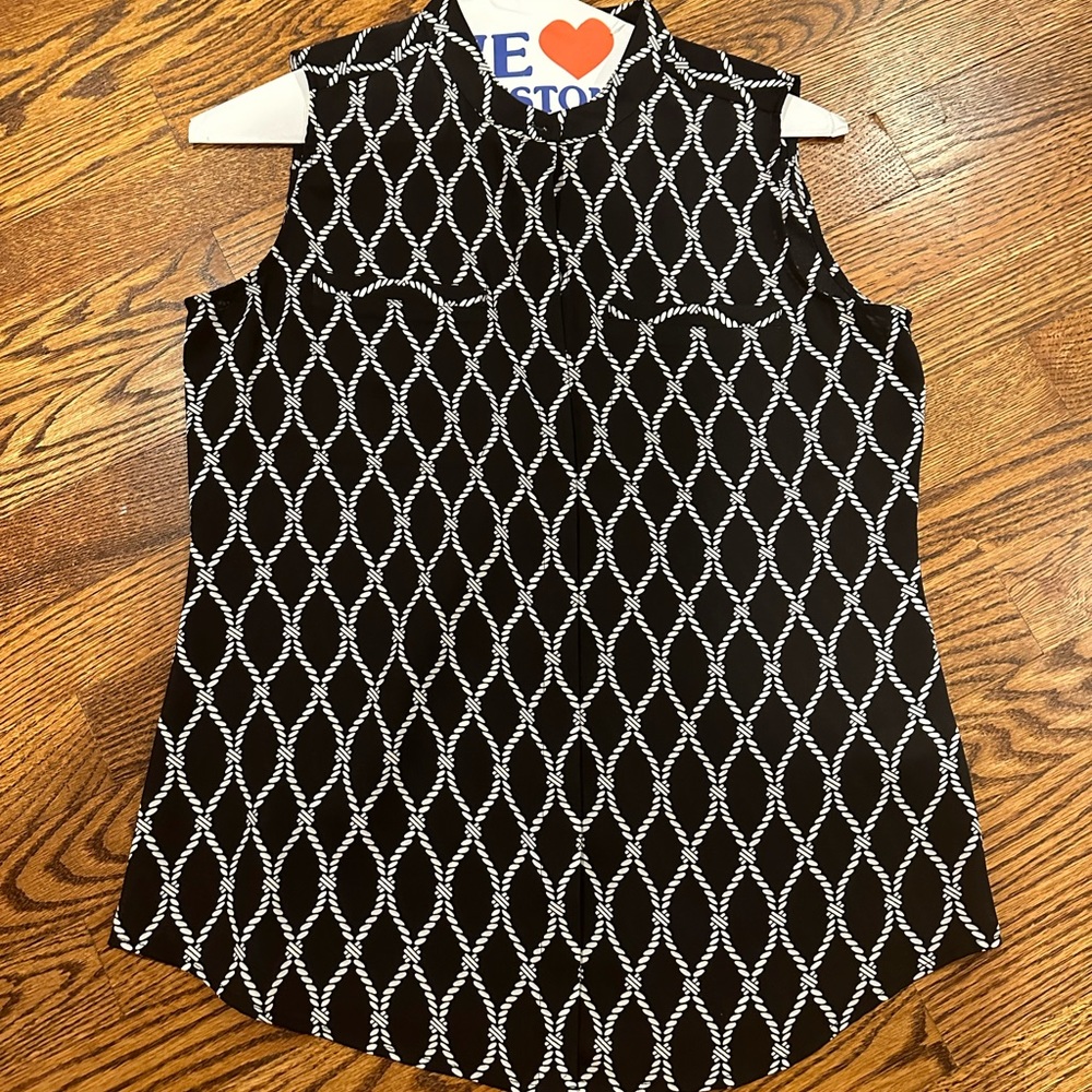 Banana Republic top, excellent condition